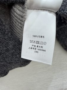 Knitwear in Grey
