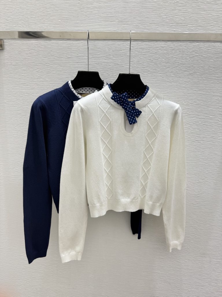 Knitwear in White