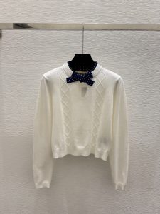 Knitwear in White