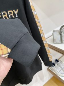 Burberry Hoodie in Black