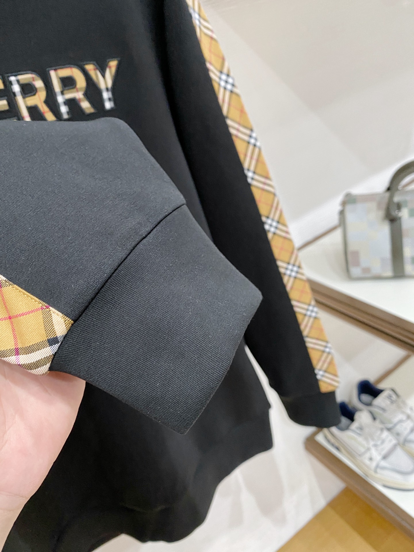 Burberry Hoodie in Black