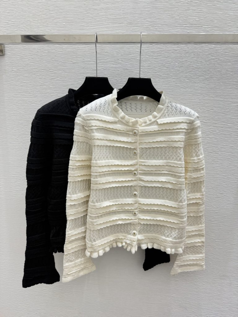 Knitwear in Black