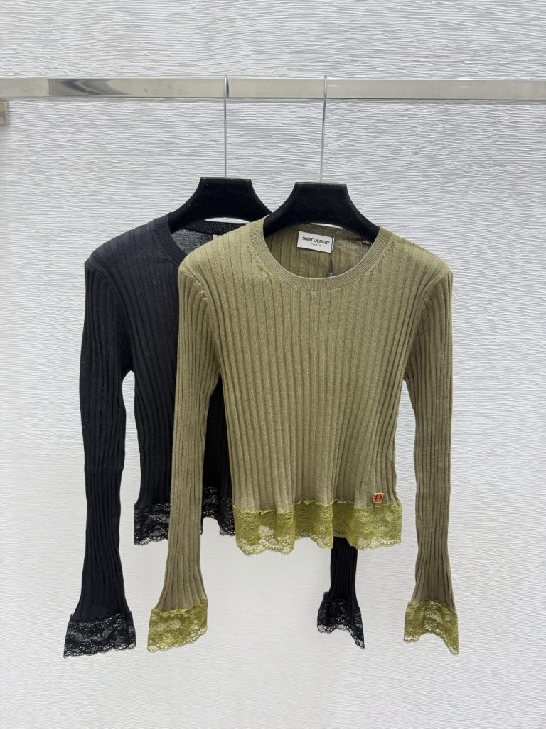 Knitwear in Black