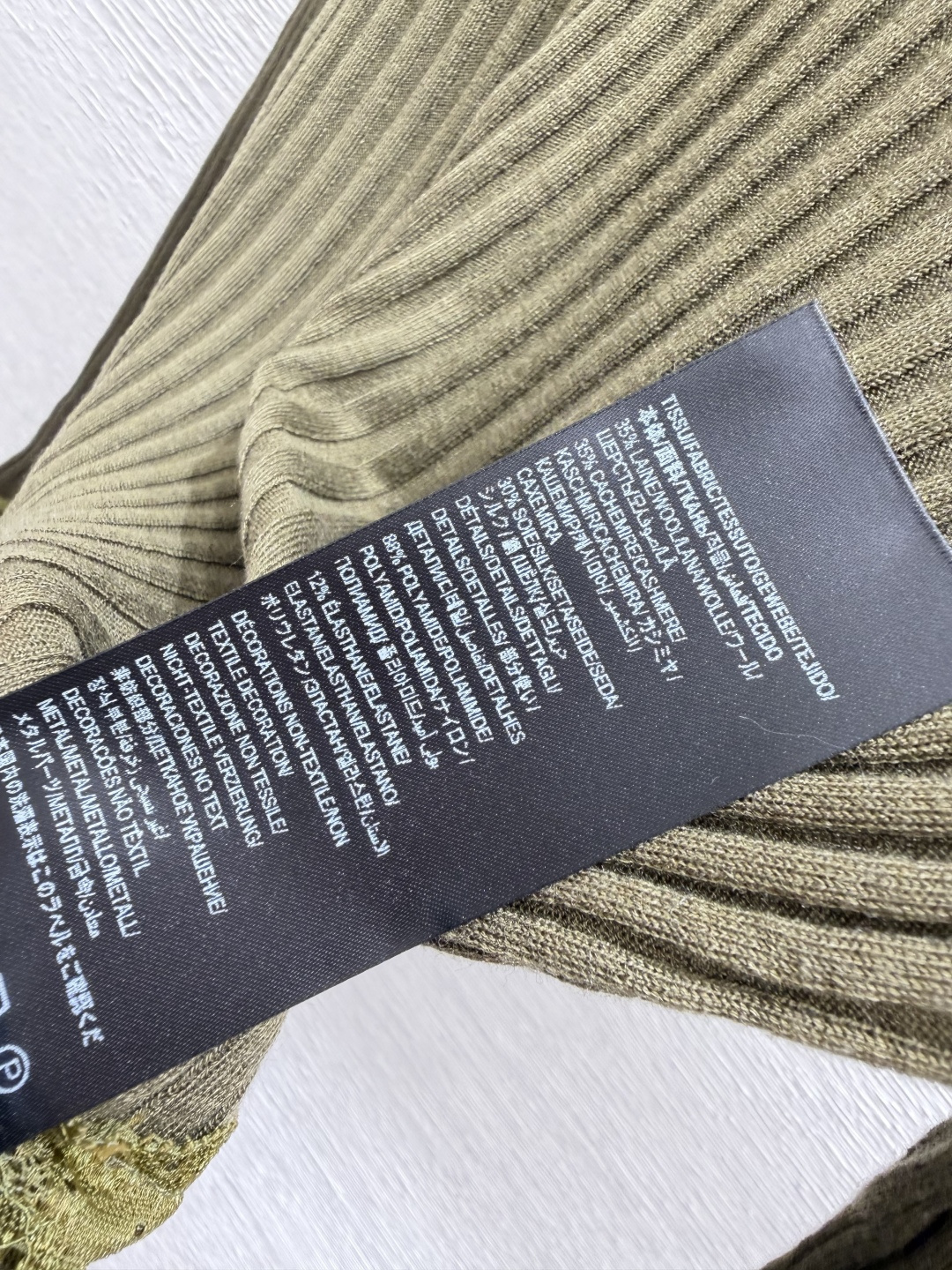 Knitwear in Black