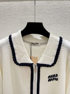 Knitwear in White