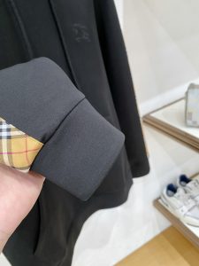 Burberry Hoodie in Black