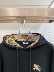 Burberry Hoodie in Black