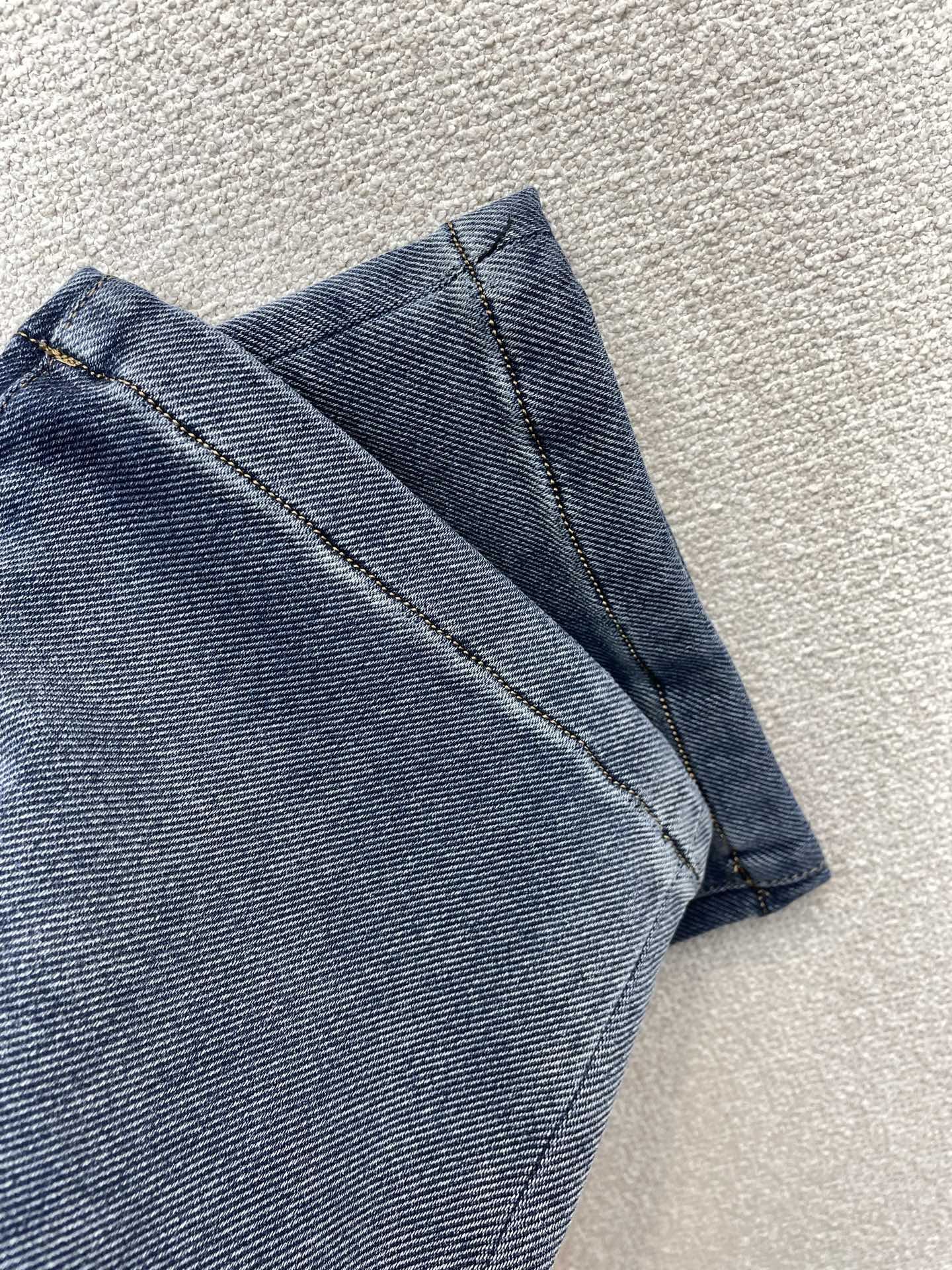 Burberry Pants in Denim