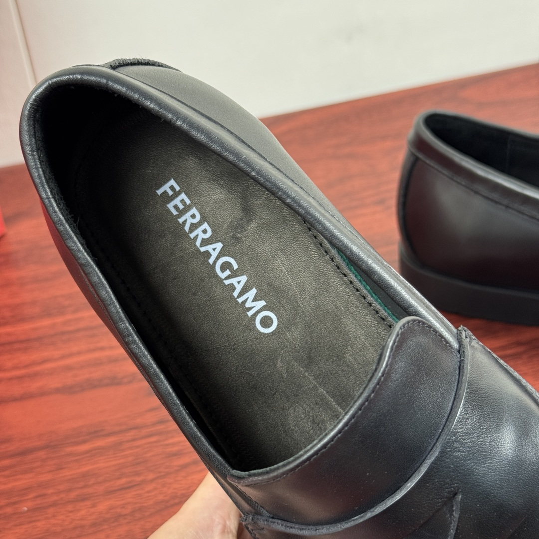 Loafers 188193 in Black