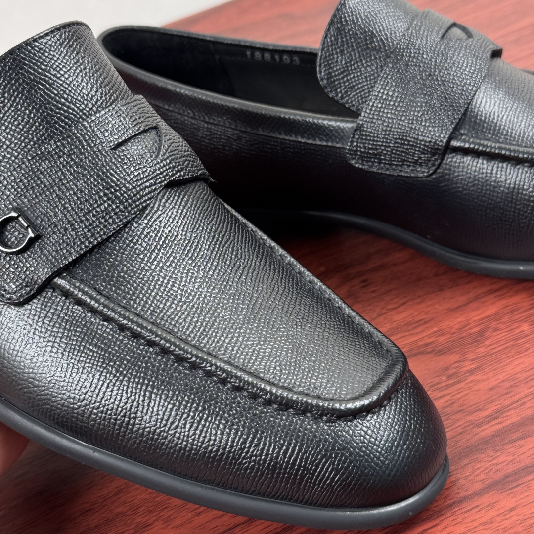 Loafers 188193 in Black