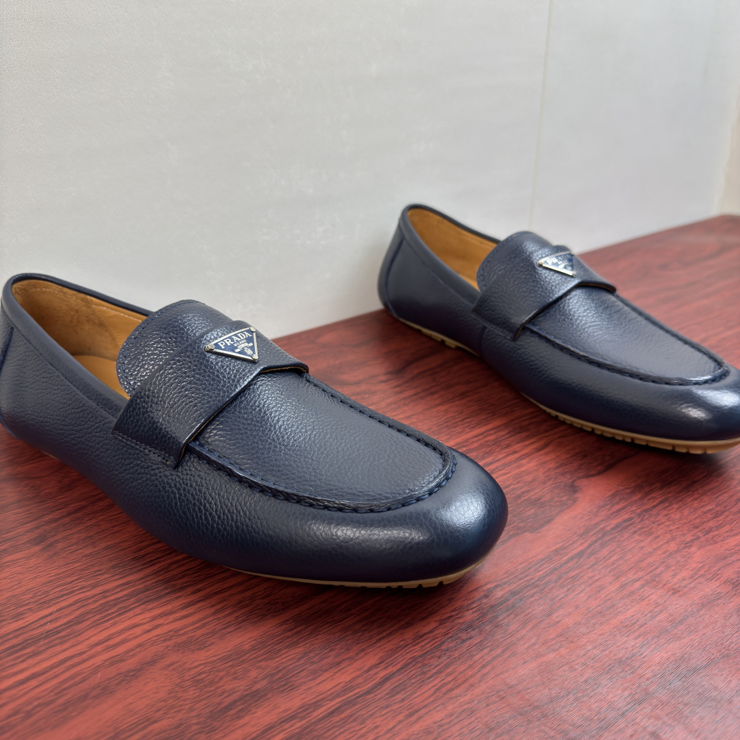 Prada Loafers in Blue