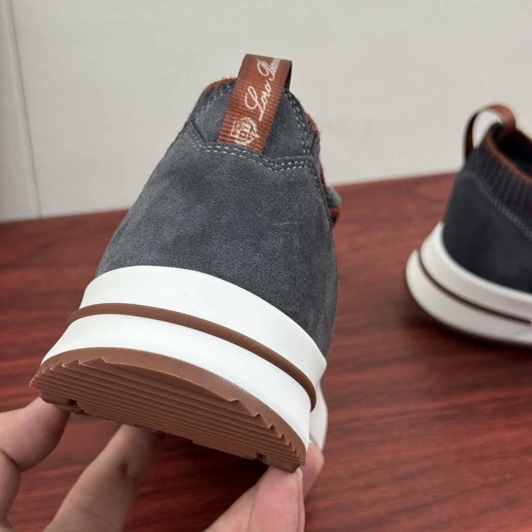 Shoes in Grey