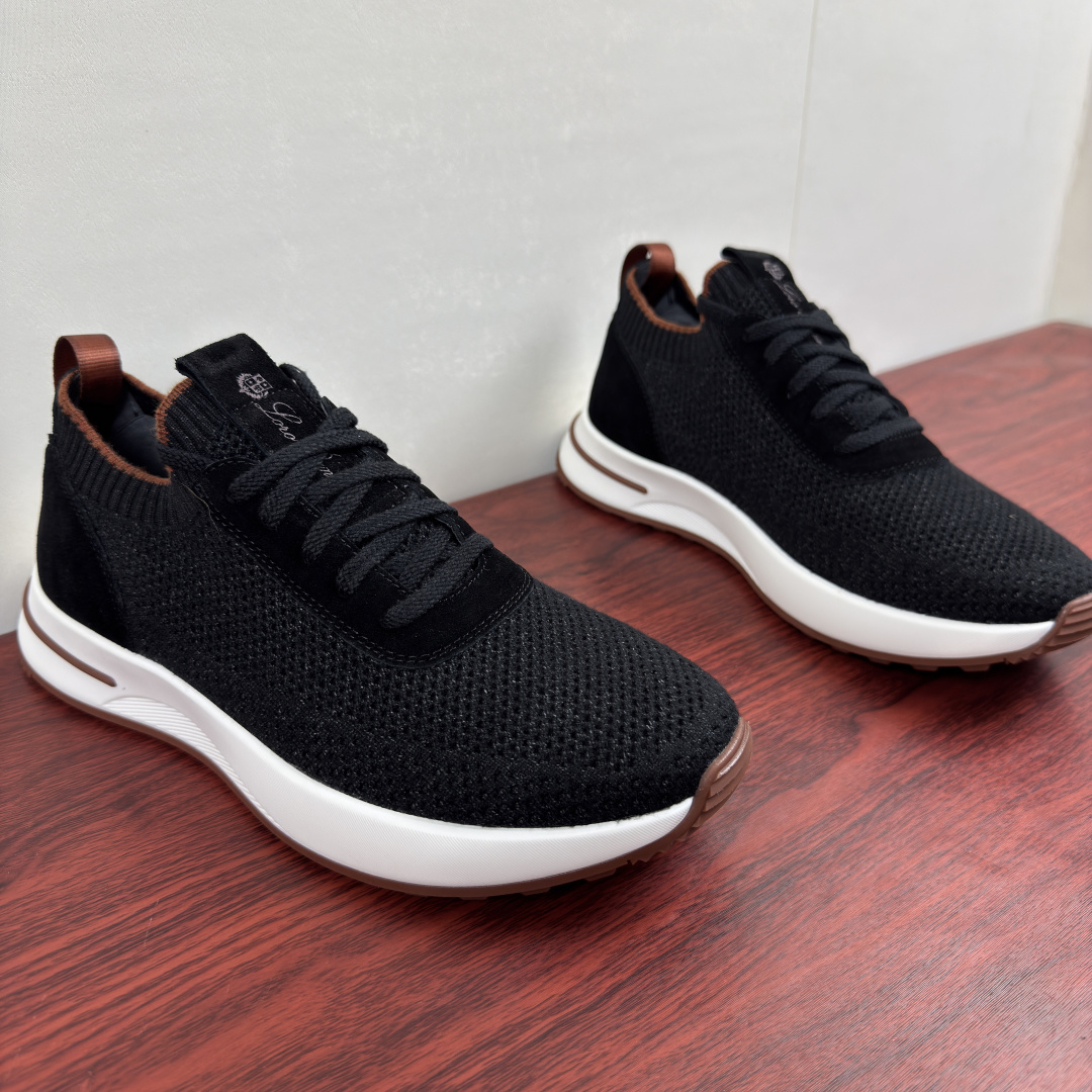Shoes in Black