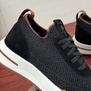 Shoes in Black