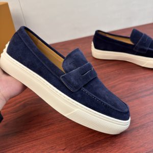 Sneakers in Blue