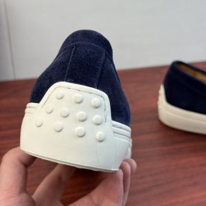 Sneakers in Blue