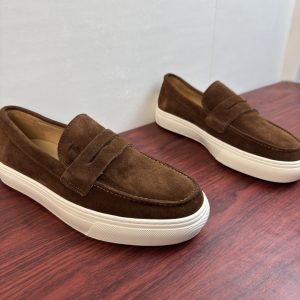 Sneakers in Brown