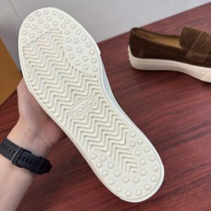 Sneakers in Brown