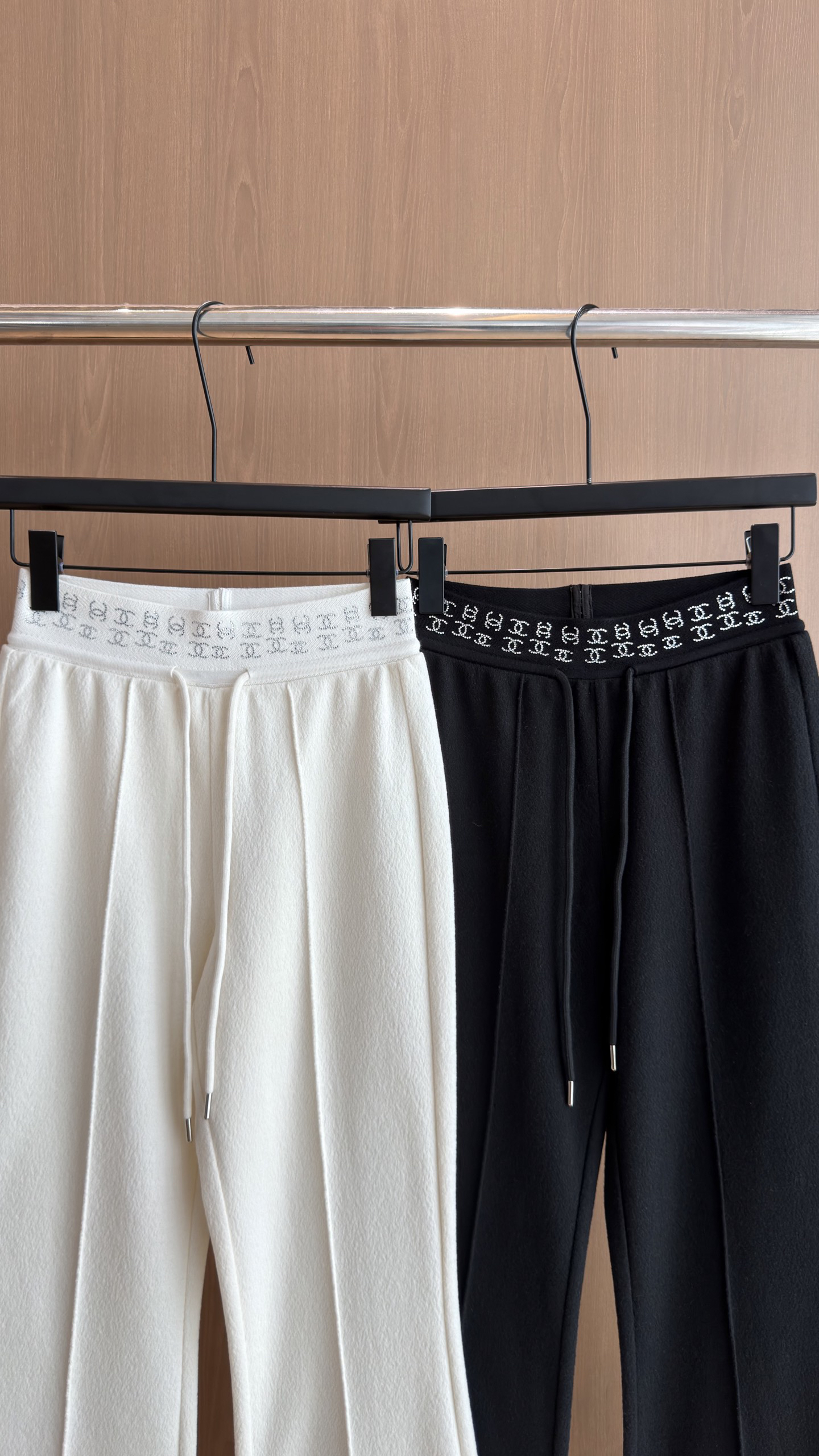 Pants in Black