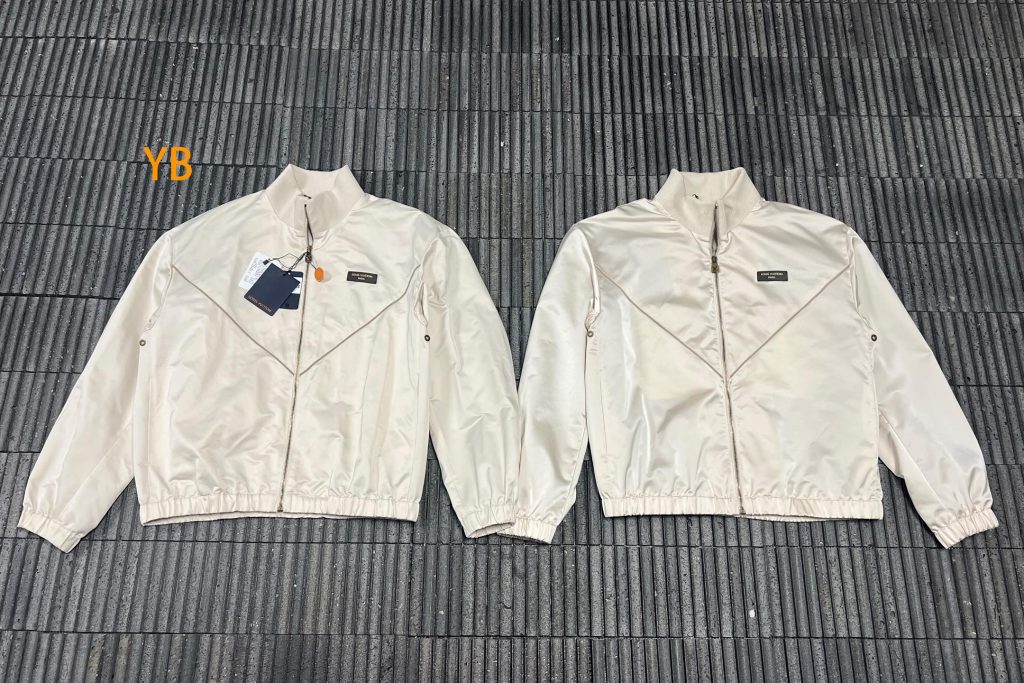 Louis Vuitton Outerwear 25500