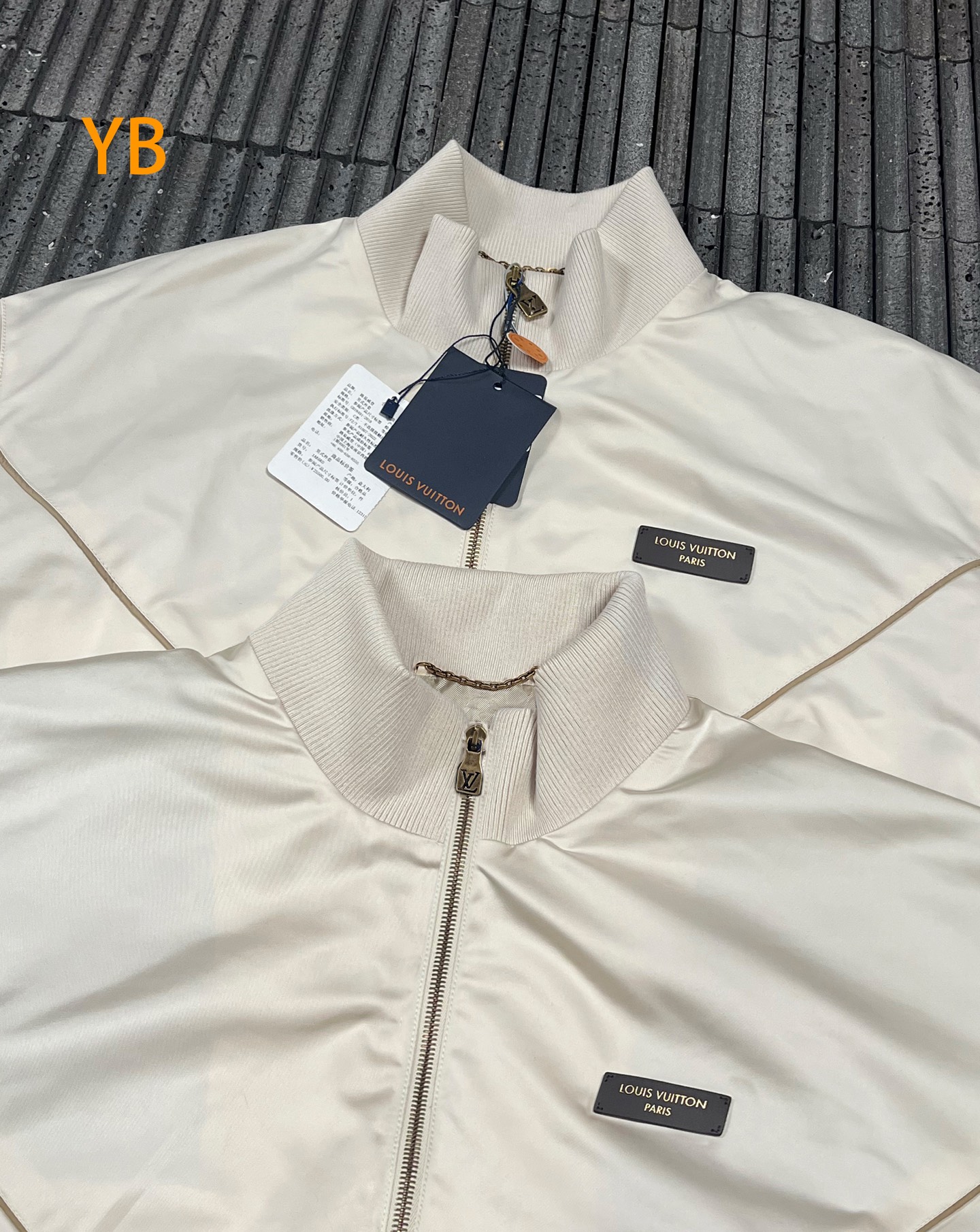 Louis Vuitton Outerwear 25500