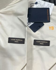 Louis Vuitton Outerwear 25500