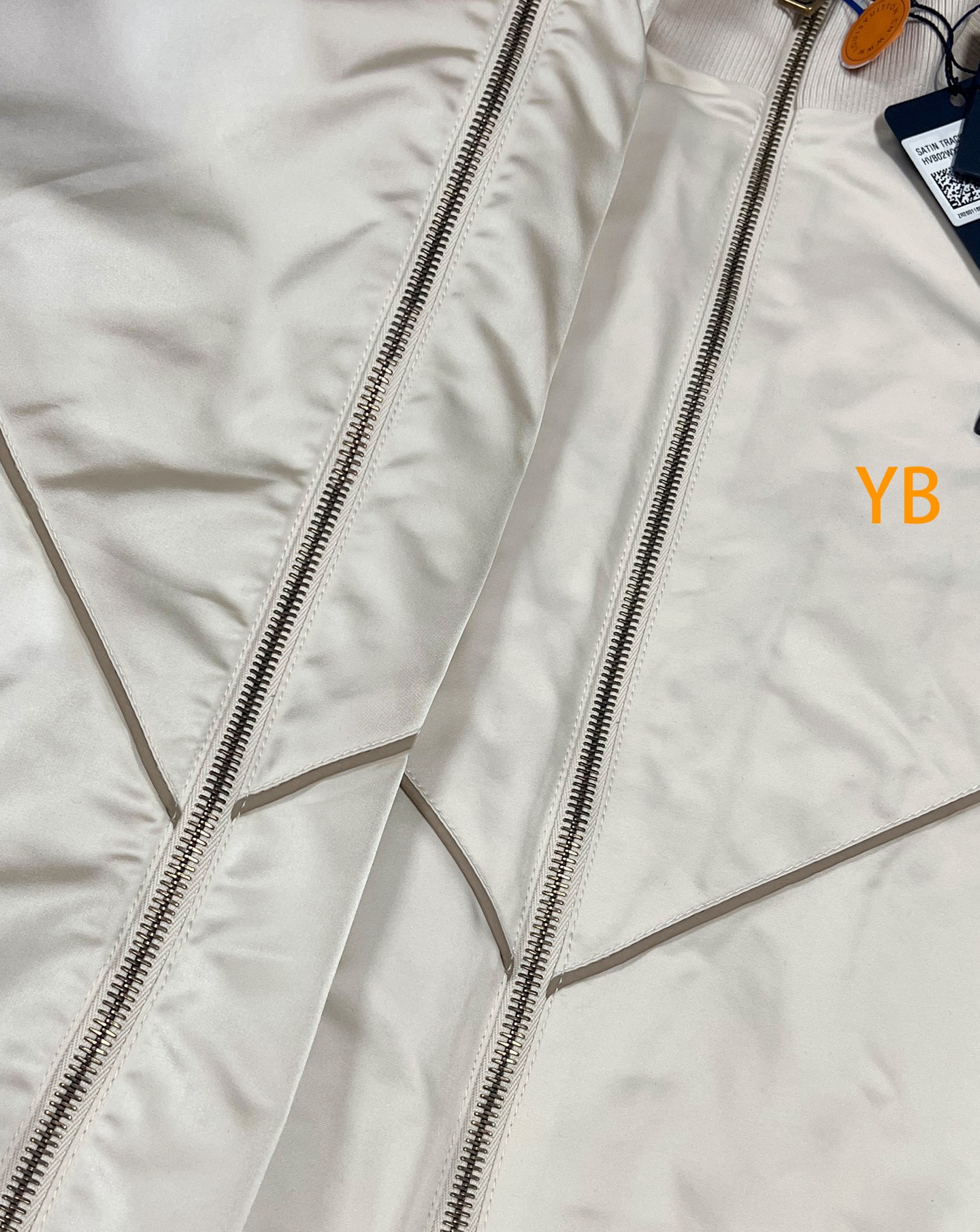 Louis Vuitton Outerwear 25500