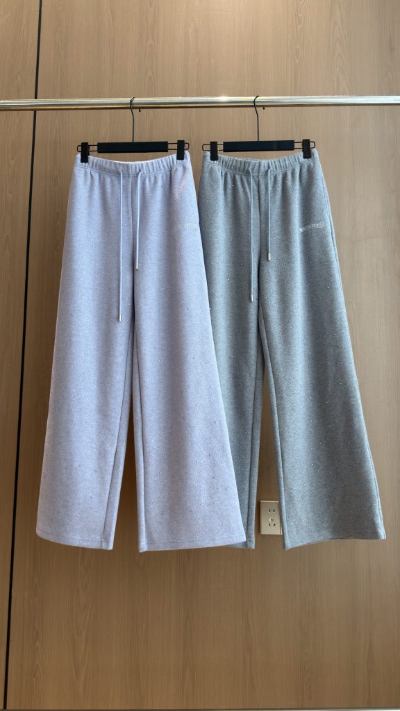 Pants in Grey