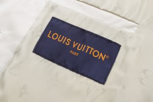 Louis Vuitton Outerwear 25500