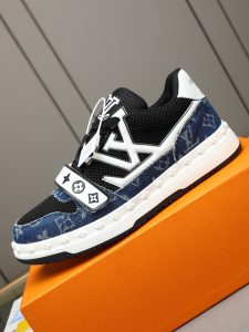 Louis Vuitton Shoes in Denim
