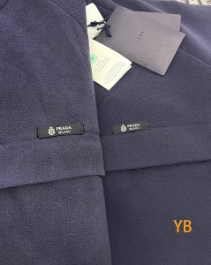 Prada Outerwear 22300