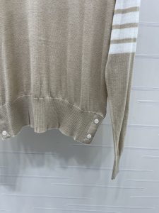 Knitwear in Brown