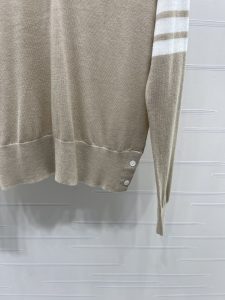 Knitwear in Brown