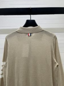 Knitwear in Brown