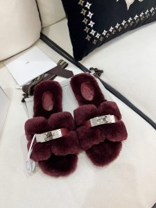 Hermes Sneakers