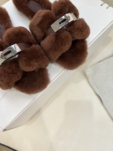 Hermes Sneakers