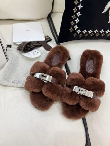 Hermes Sneakers