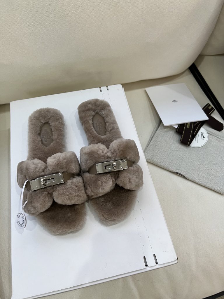 Hermes Sneakers