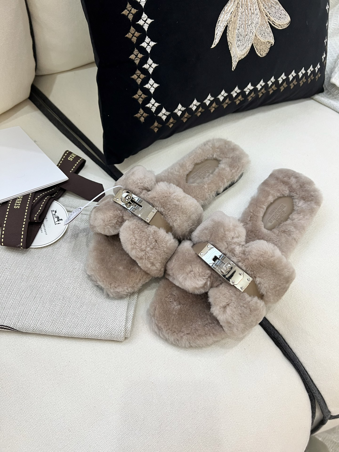 Hermes Sneakers