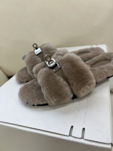 Hermes Sneakers