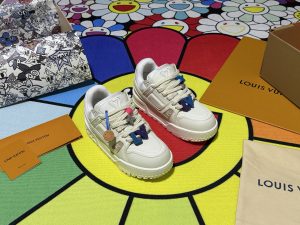 Louis Vuitton Sneakers in Denim