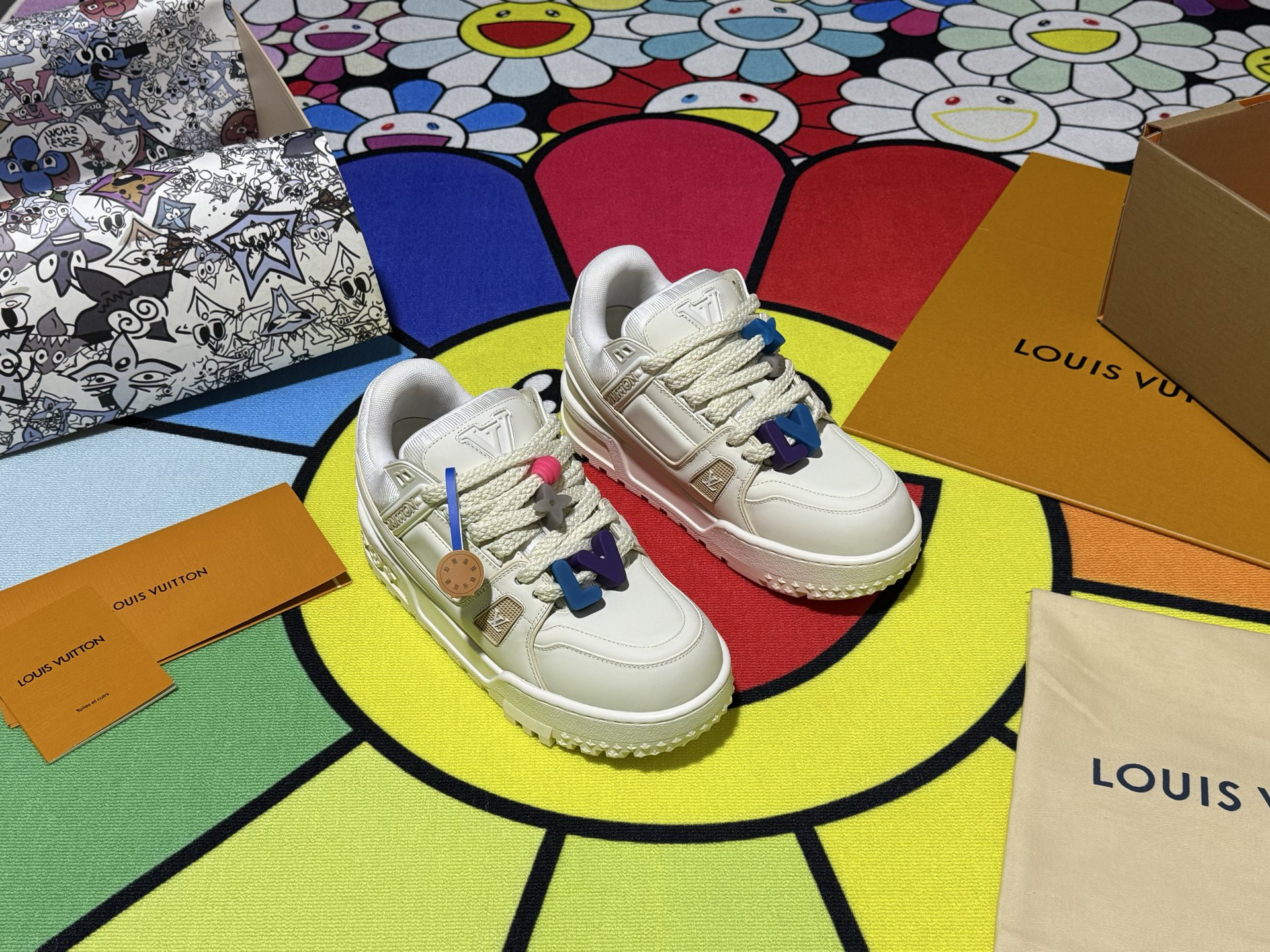 Louis Vuitton Sneakers in Denim