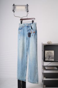 Louis Vuitton Pants in Denim