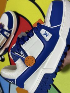Louis Vuitton Sneakers in Denim