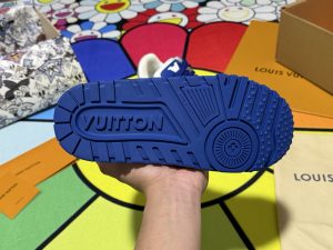 Louis Vuitton Sneakers in Denim