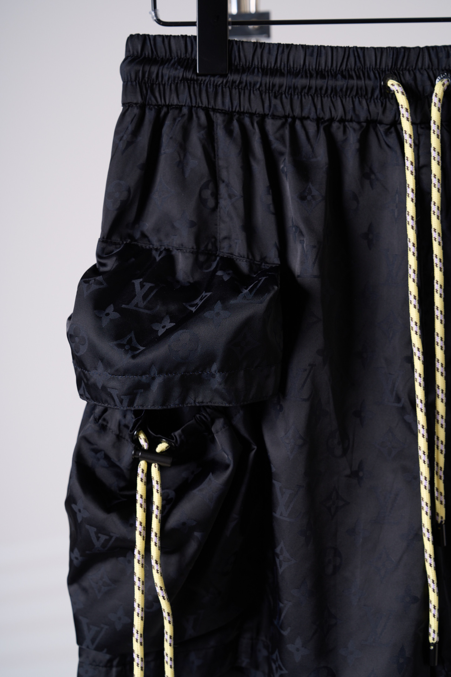 Louis Vuitton Pants