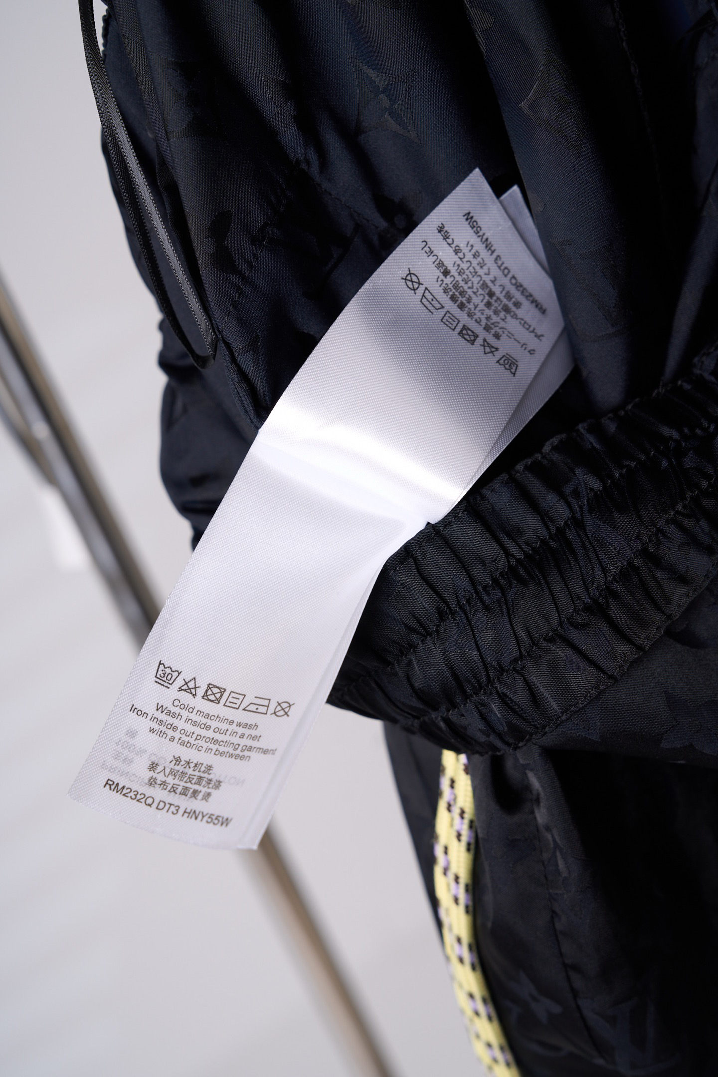 Louis Vuitton Pants