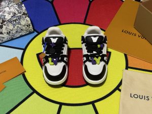 Louis Vuitton Sneakers in Denim