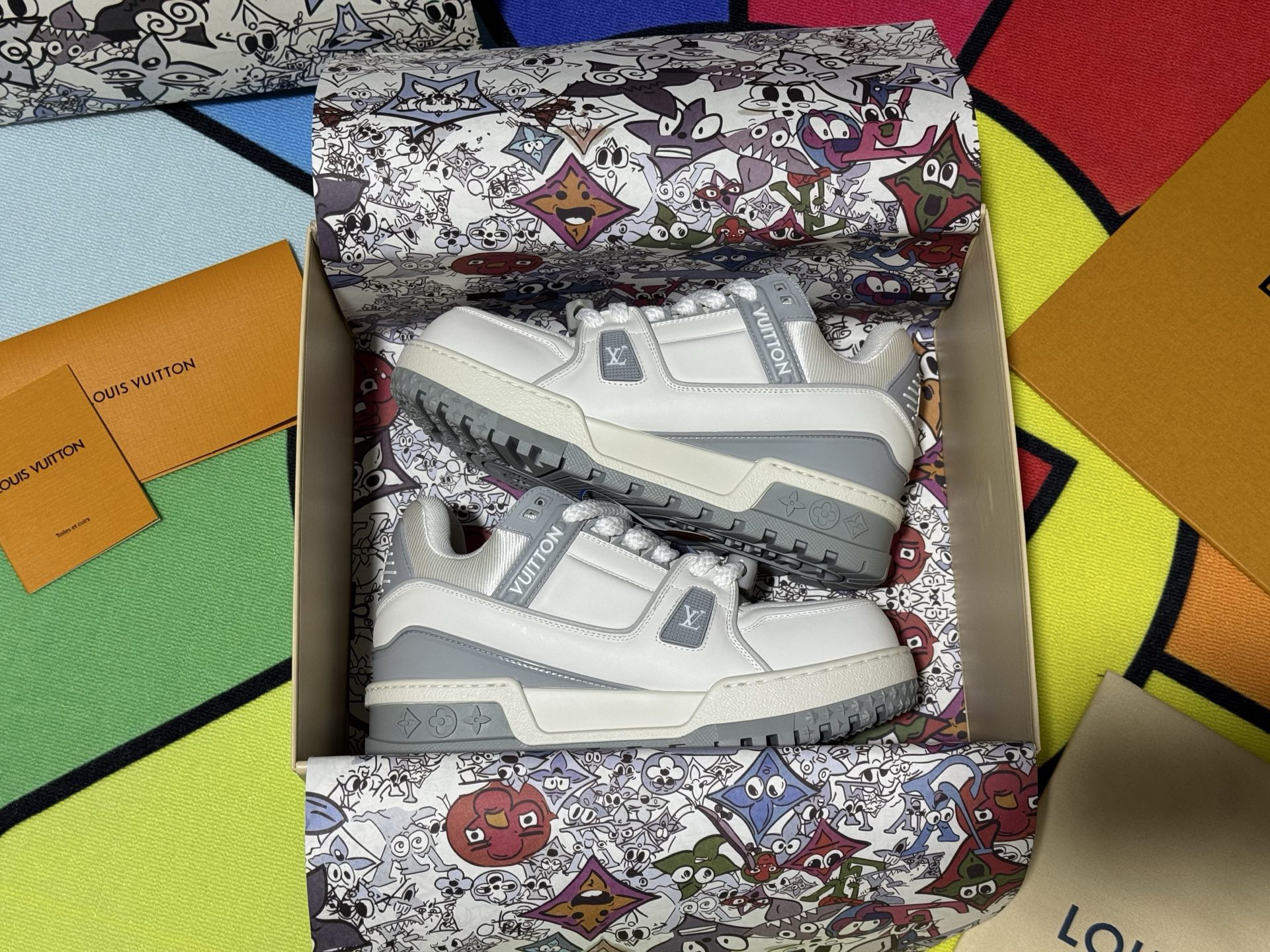 Louis Vuitton Sneakers in Denim