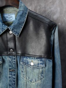 Jacket in Denim